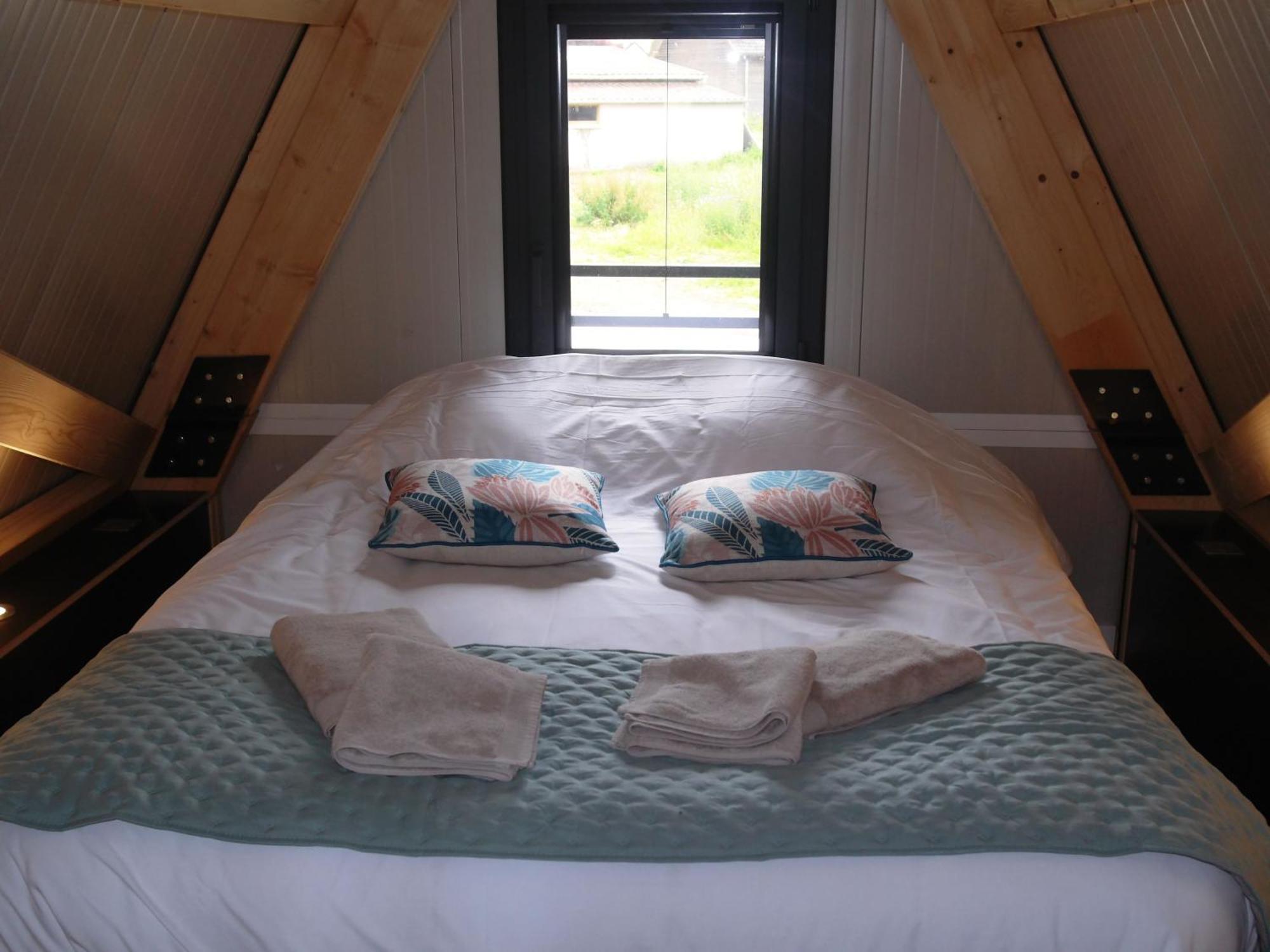 Auberge Saint Fergeux Gionges Ngoại thất bức ảnh