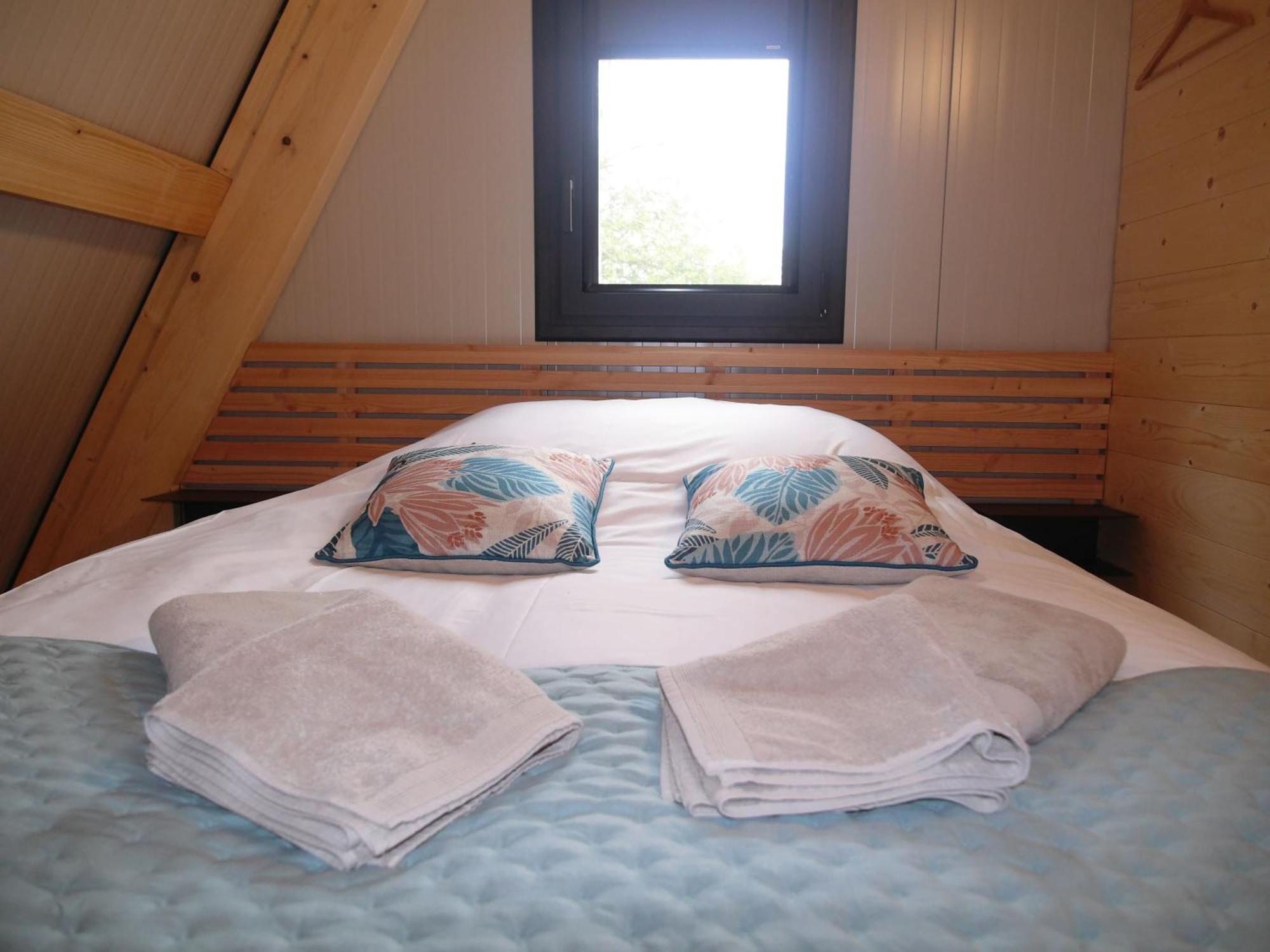 Auberge Saint Fergeux Gionges Ngoại thất bức ảnh