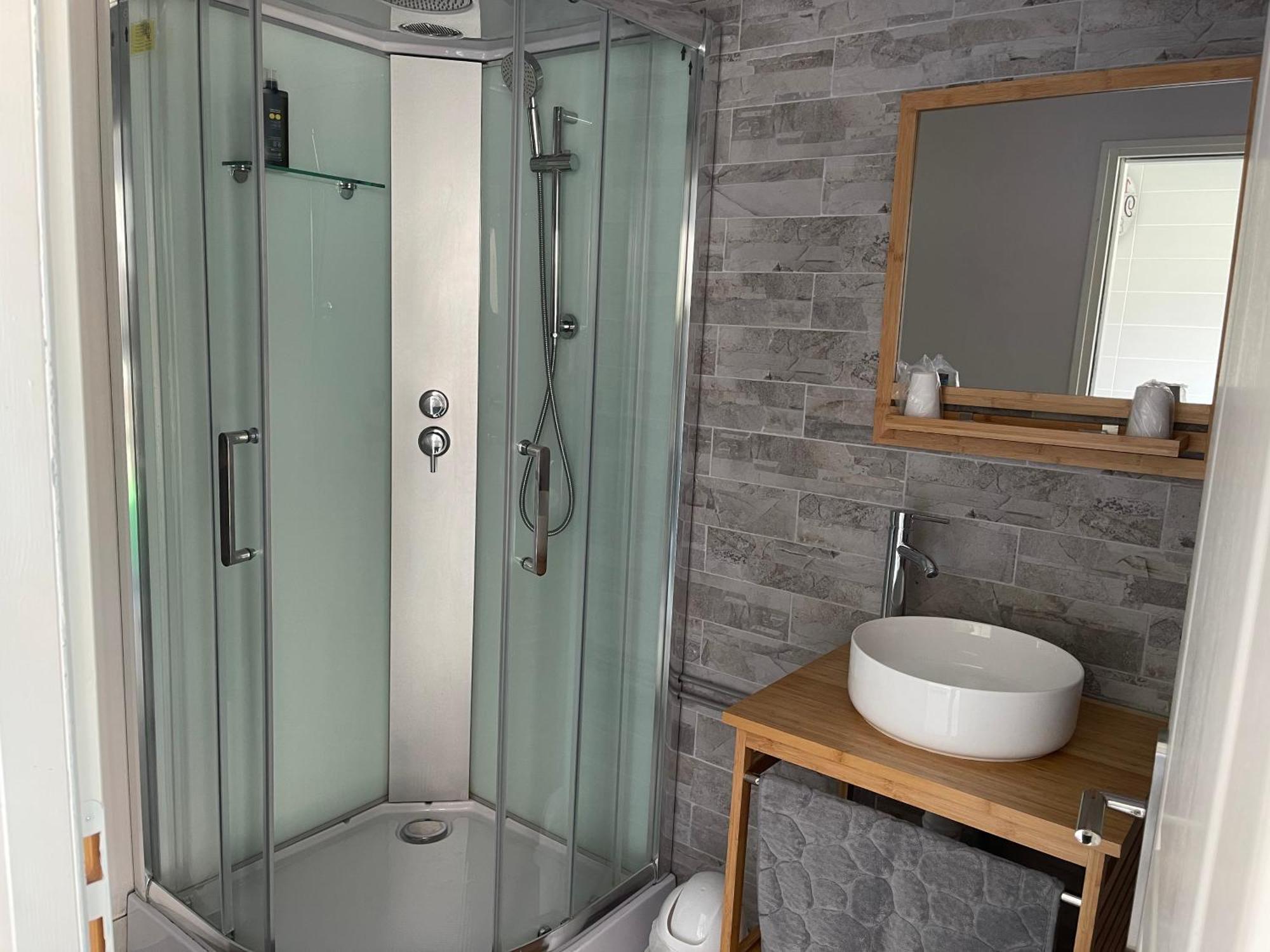 Auberge Saint Fergeux Gionges Ngoại thất bức ảnh